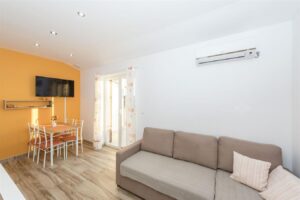 apartments-summertime-apartment-a2-srima-vodice-croatia-58181_0_900 (5)